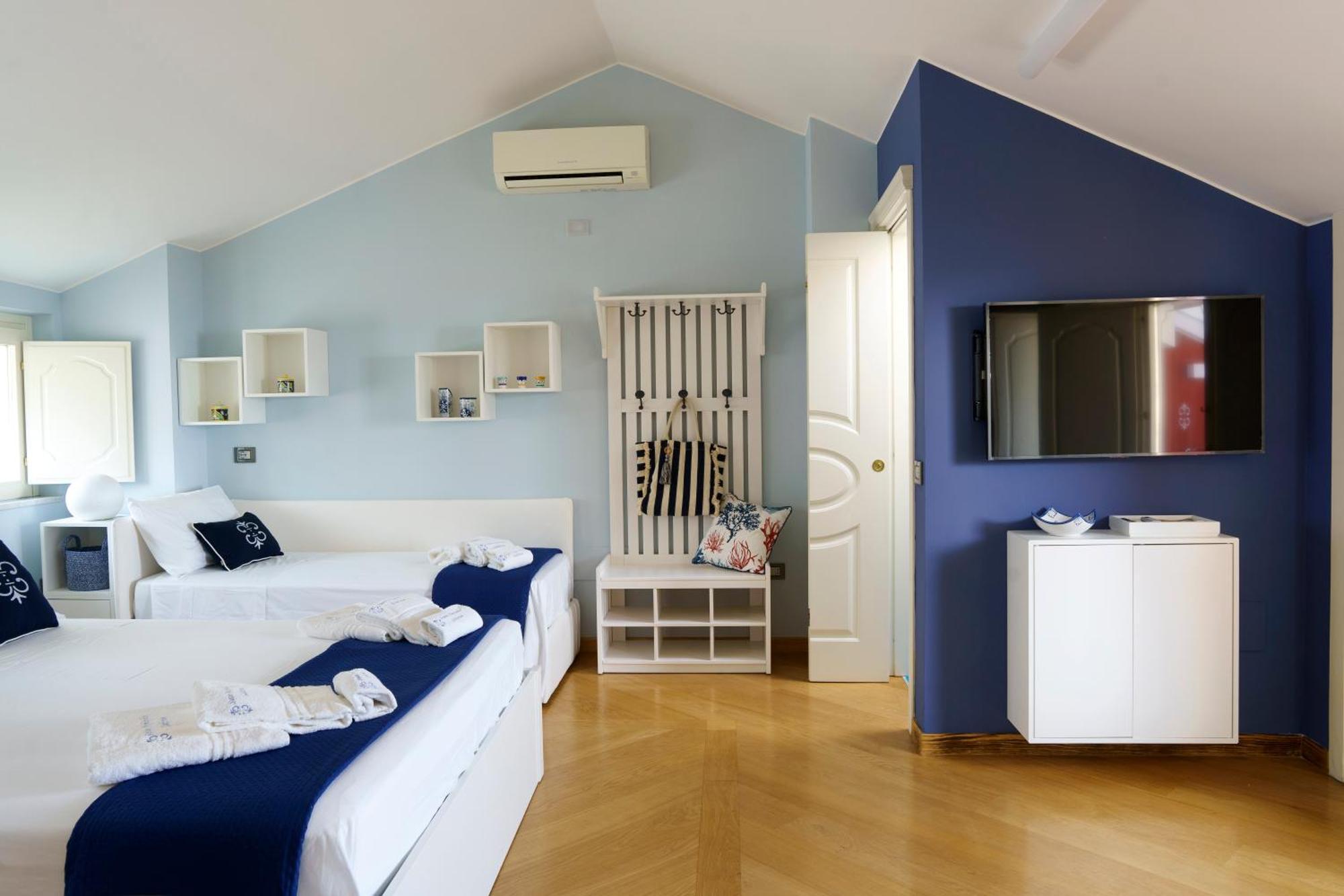 Suite Aphrodite - Exclusive Flat Salerno Buitenkant foto