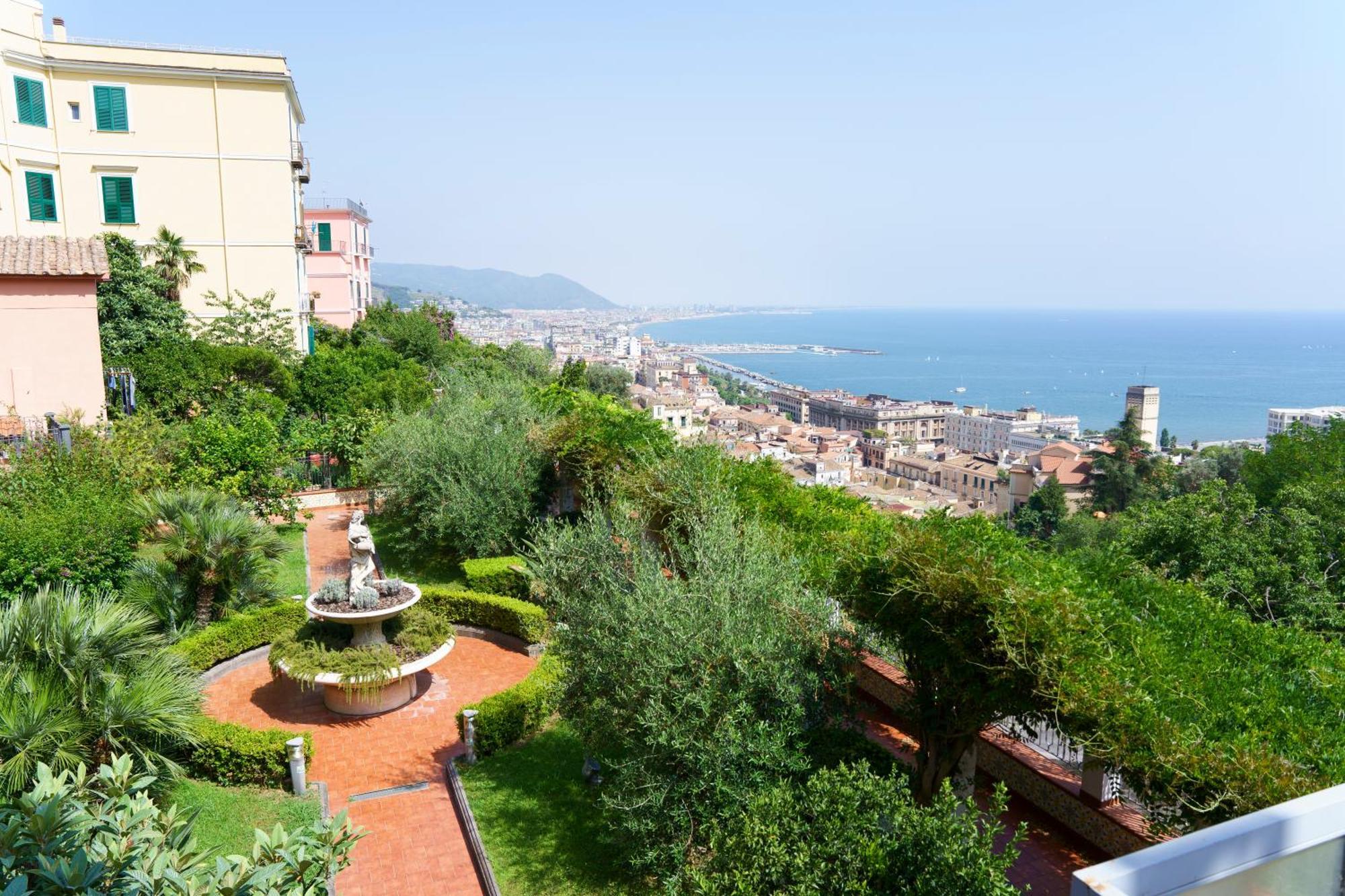 Suite Aphrodite - Exclusive Flat Salerno Buitenkant foto
