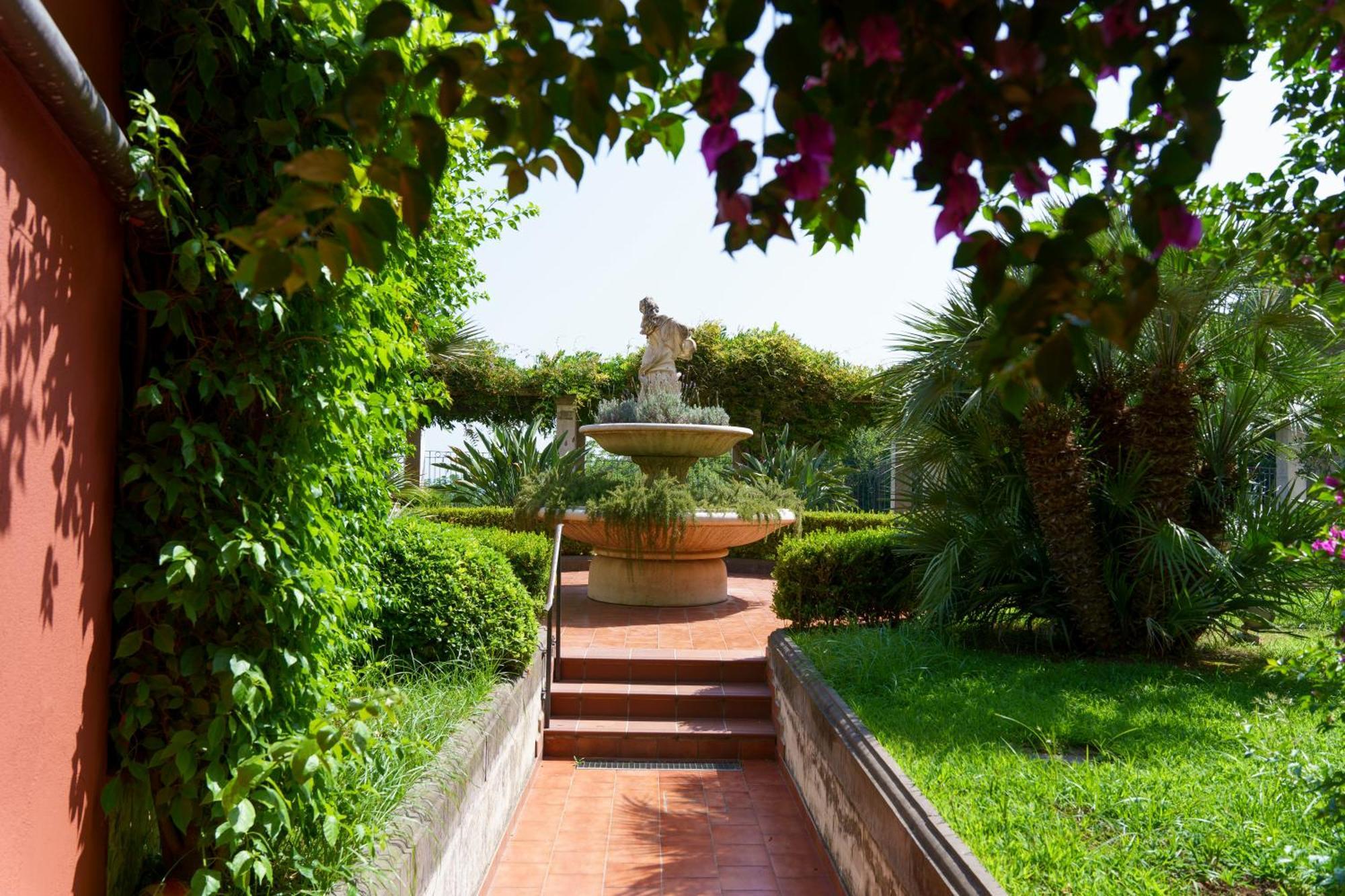 Suite Aphrodite - Exclusive Flat Salerno Buitenkant foto